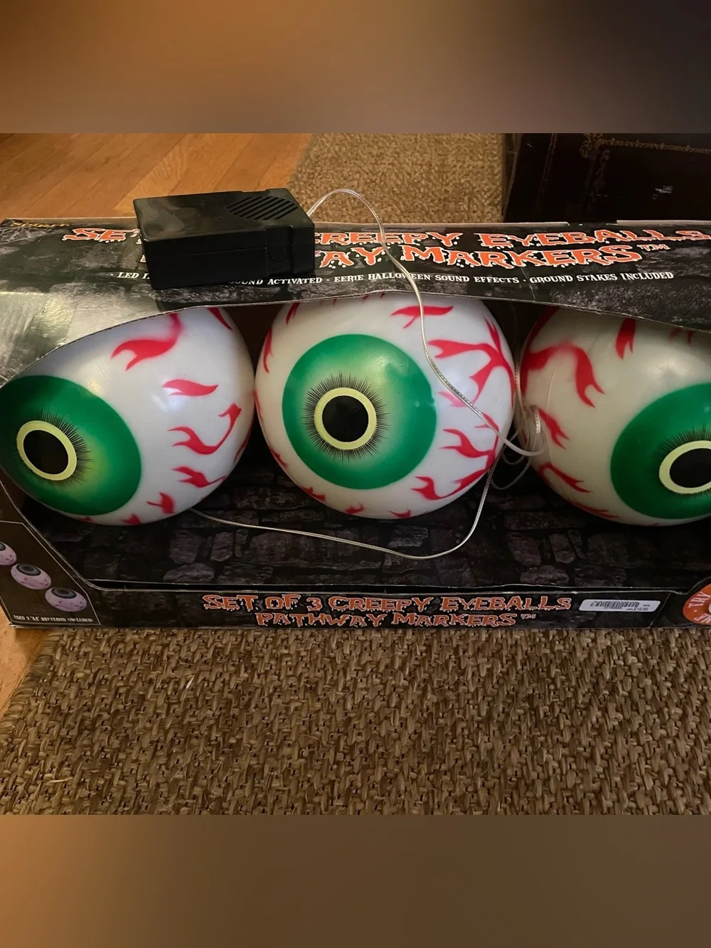 Retired spirit Halloween Jumbo The Scary Eyeball LED lights
